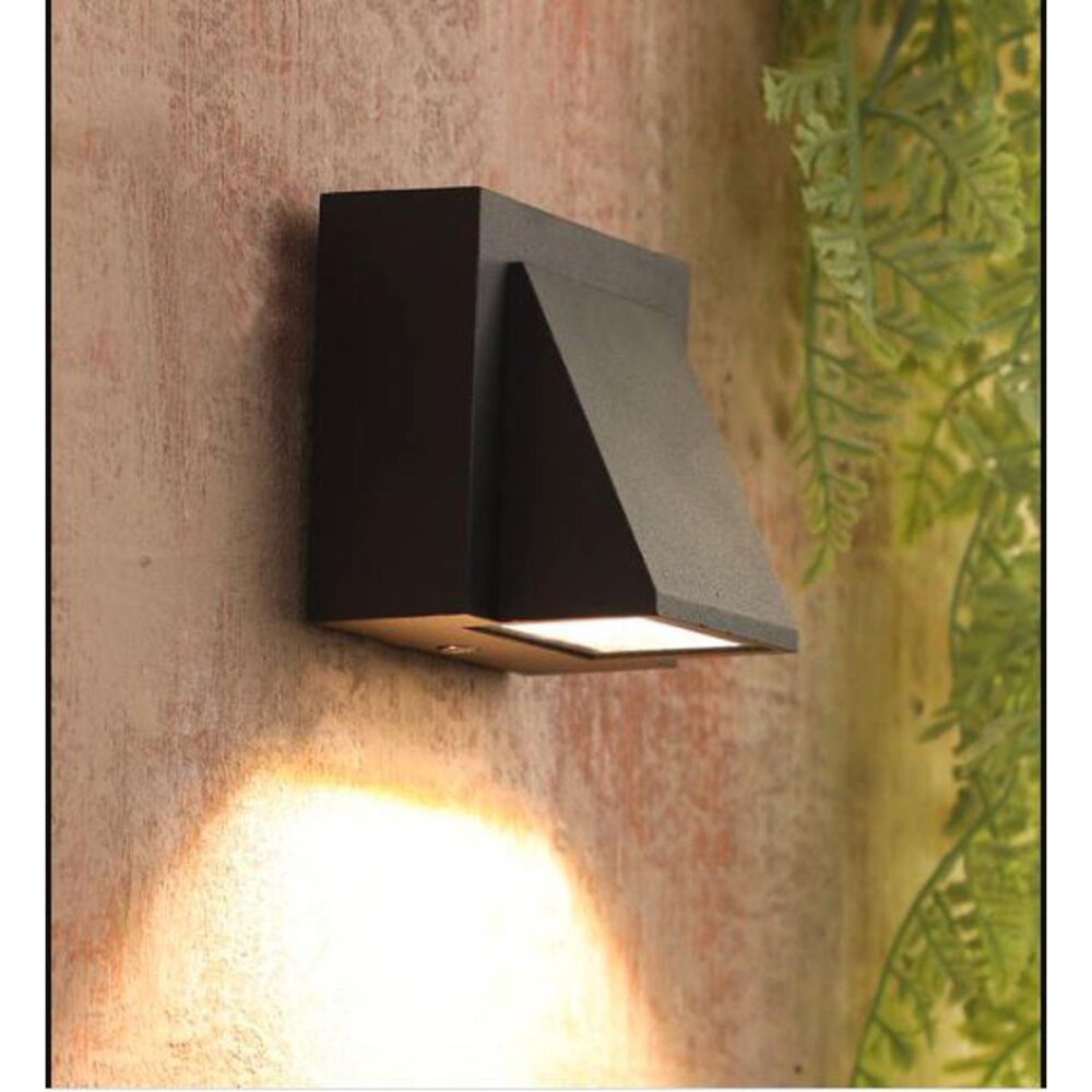 3Watt Single LED Wall Light – IP65 Waterproof, Black Metal, Warm White