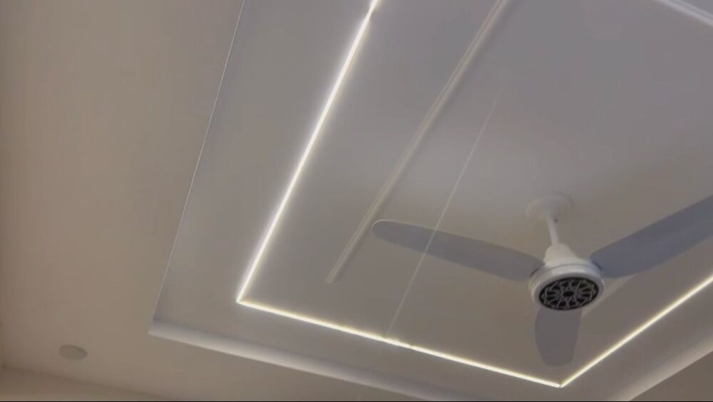 Aluminum profile light