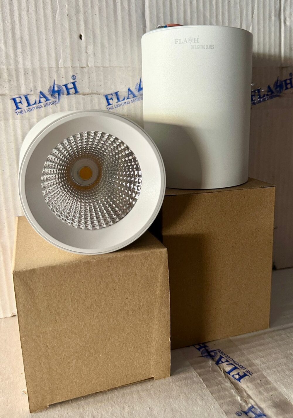 Cylinder surface mount light 20watt light